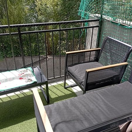 Apartamento Au Pied Des Montagnes. Saint-Jean-de-Maurienne Exterior foto