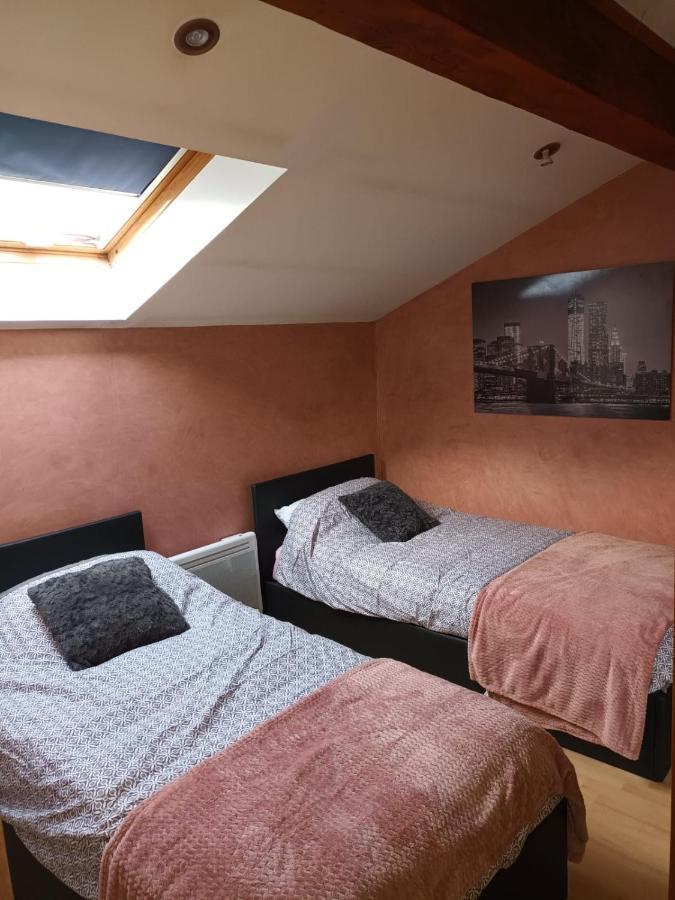Apartamento Au Pied Des Montagnes. Saint-Jean-de-Maurienne Exterior foto